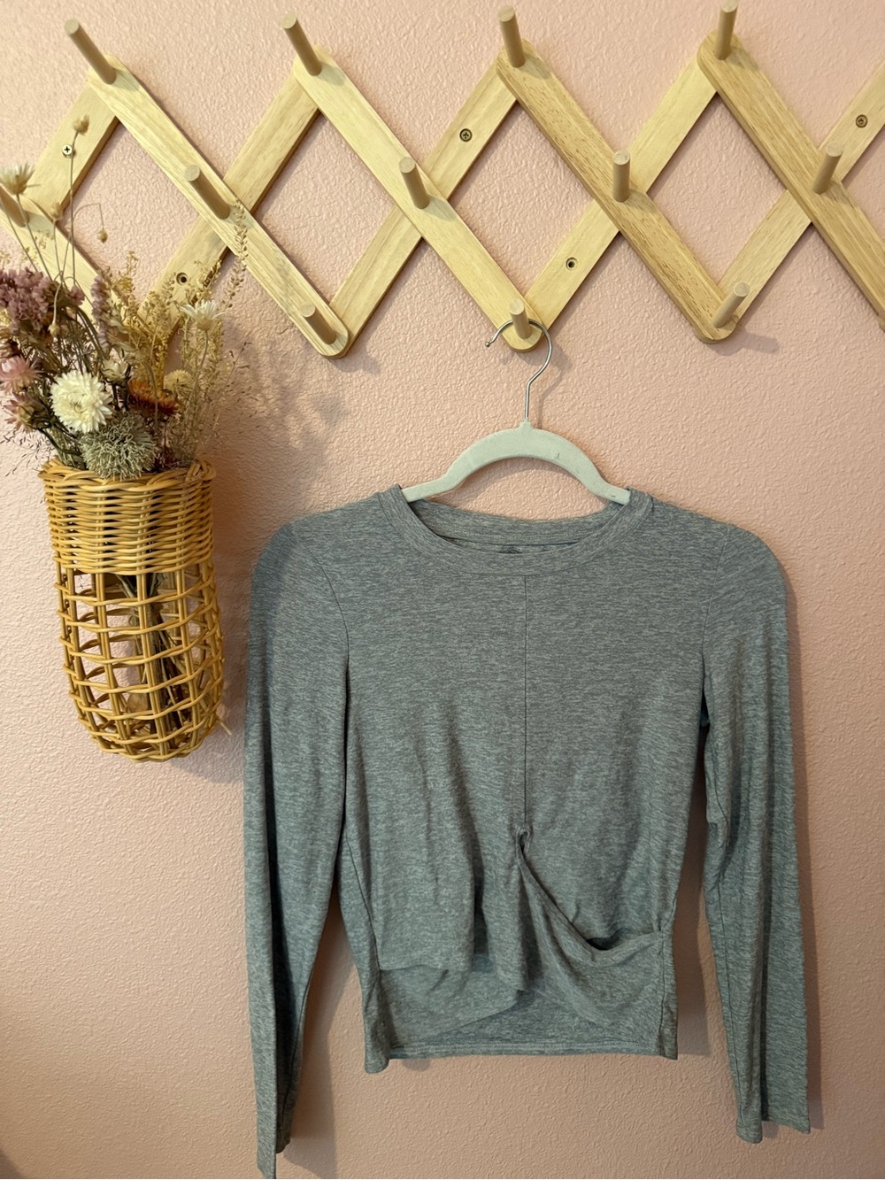 Beyond Yoga Heather Grey Twist-Front Long Sleeve Top